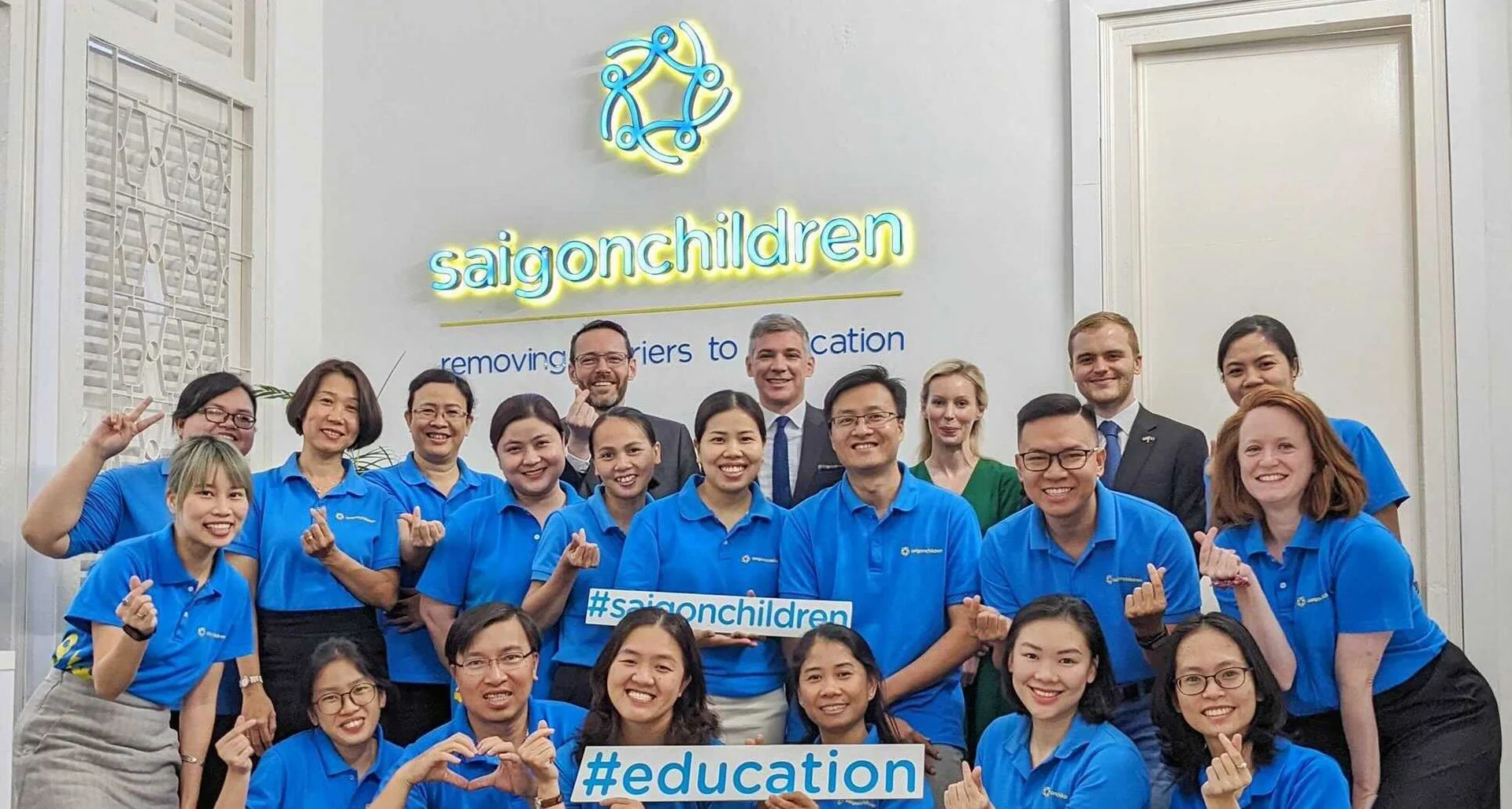 saigon-children
